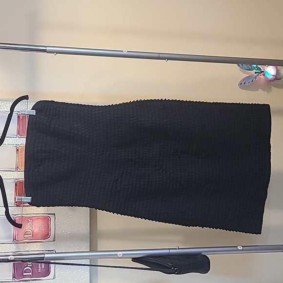 Carmen Marc Valvo Dresses & Skirts - Beautiful strapless dress